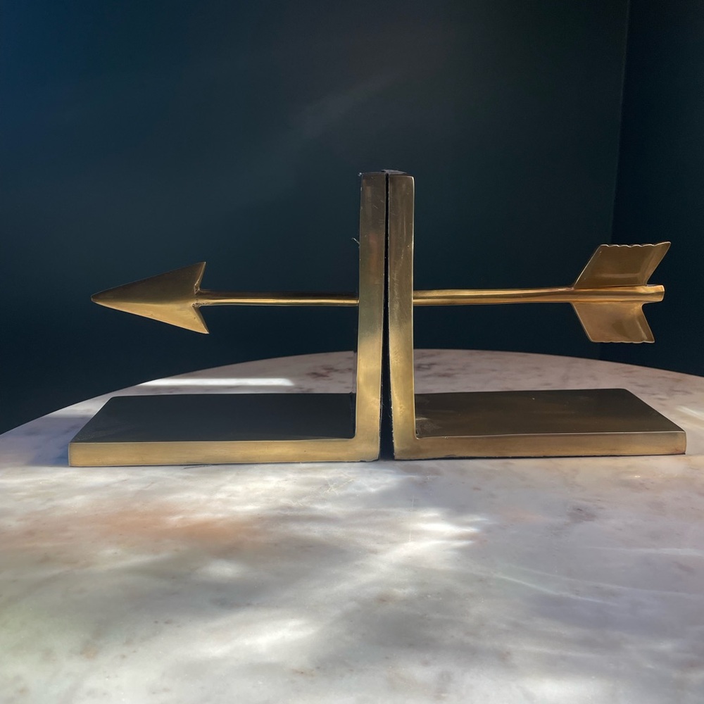 Pottery Barn Kids Emily & Merritt Gold Arrow Bookends - Picture 2 of 5